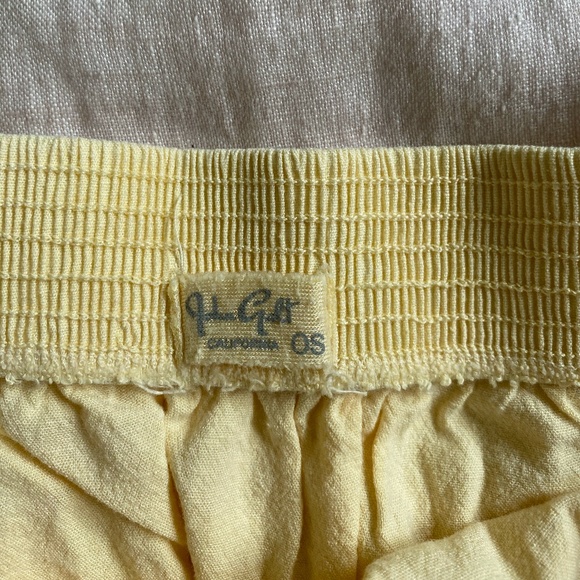 BRANDY MELVILLE YELLOW TANK - Picture 3 of 3